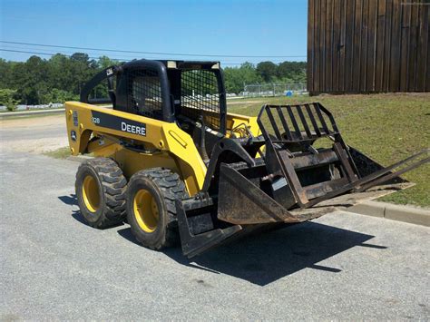 2005 john deere 328 skid steer|deere 320e specs.